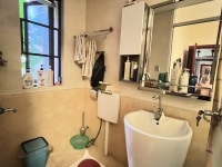 5室2廳4陽臺 龍湖水晶酈城衛(wèi)生間