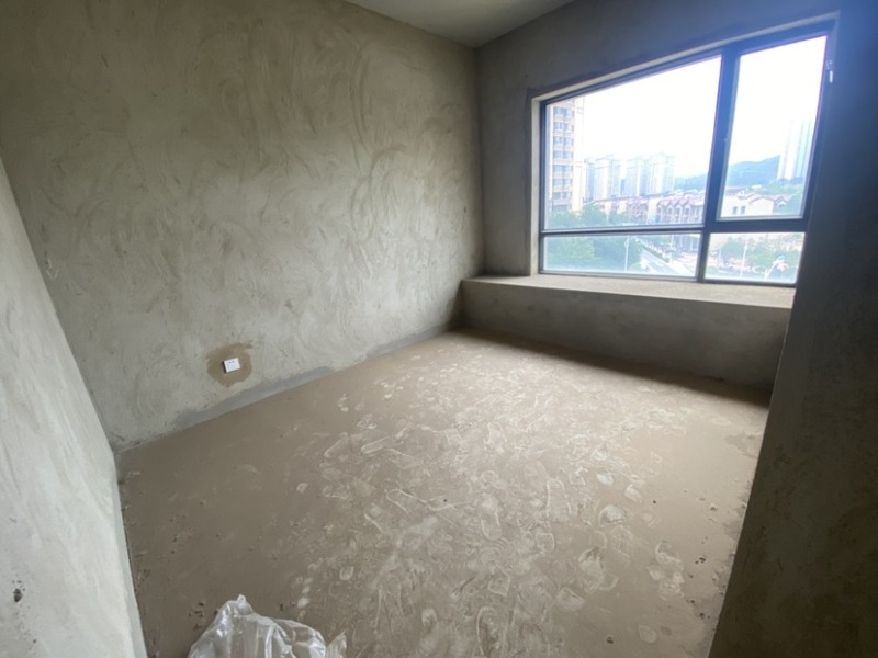 4室2廳3陽臺 山水潤城臥室