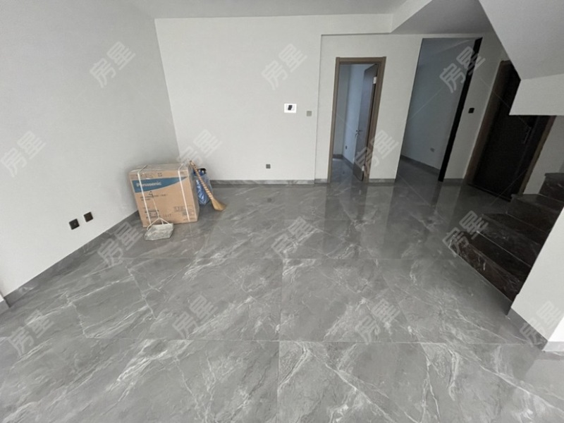 5室3廳2陽臺 中海云麓九里一期別墅其他