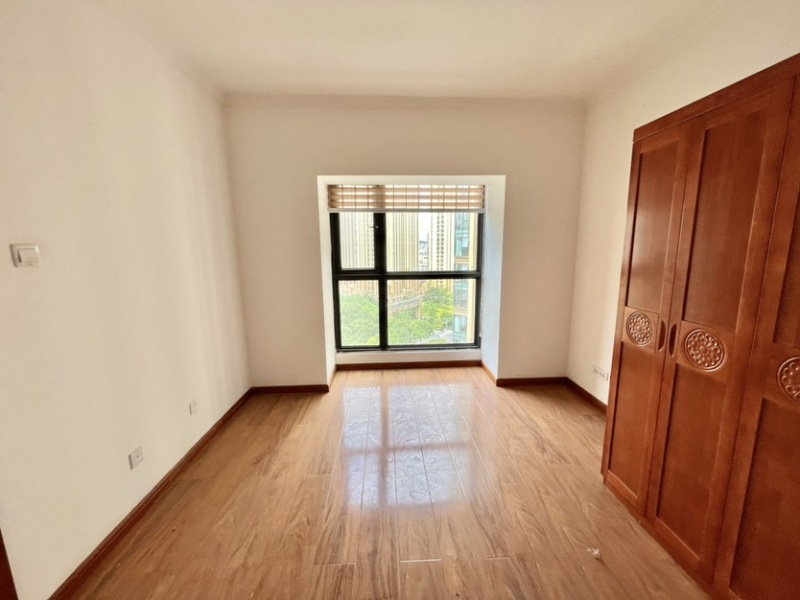 3室2廳1陽臺 濱江俊園一期臥室