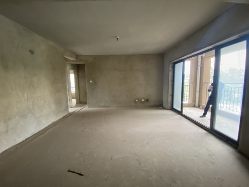 4室2廳3陽臺 山水潤城客廳