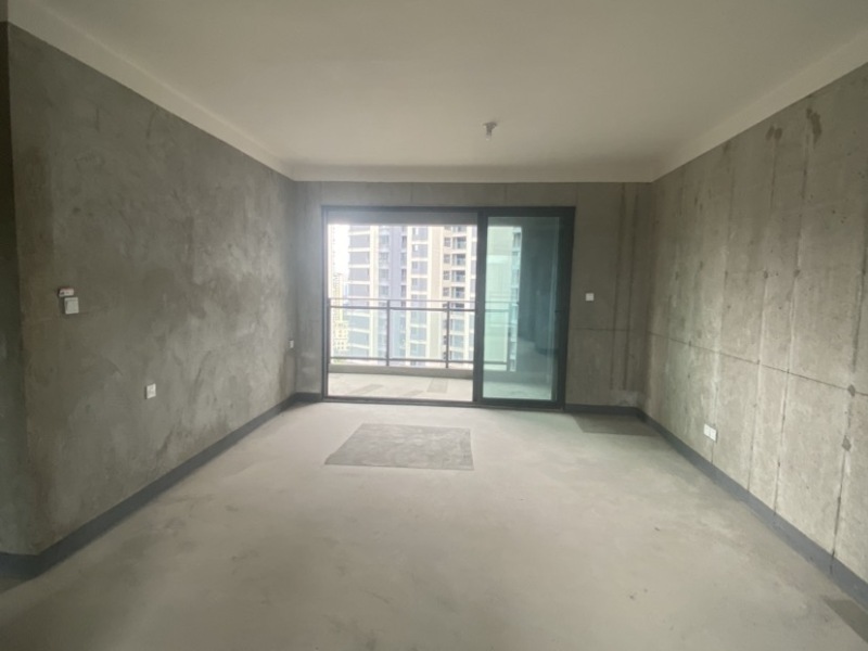 4室2廳2陽臺 招商雍和府一期客廳