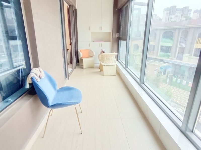 3室2廳1陽(yáng)臺(tái) 碧桂園北城映象立春苑陽(yáng)臺(tái)