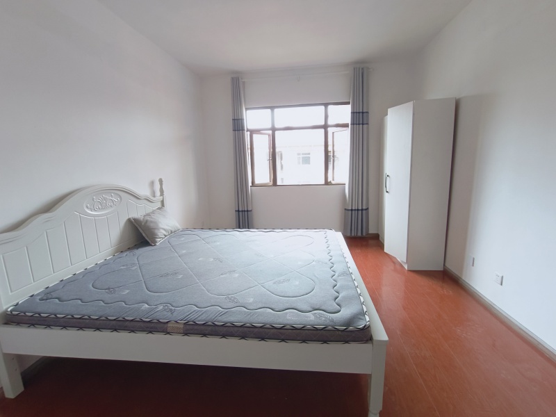 3室2廳3陽臺 西南海F地塊臥室