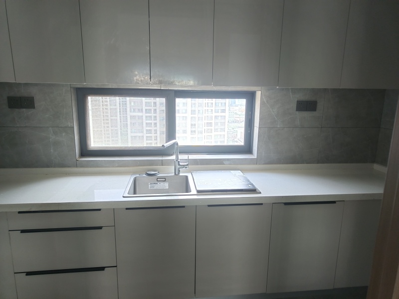 4室2廳2陽(yáng)臺(tái) 萬(wàn)科翡翠二期餐廳