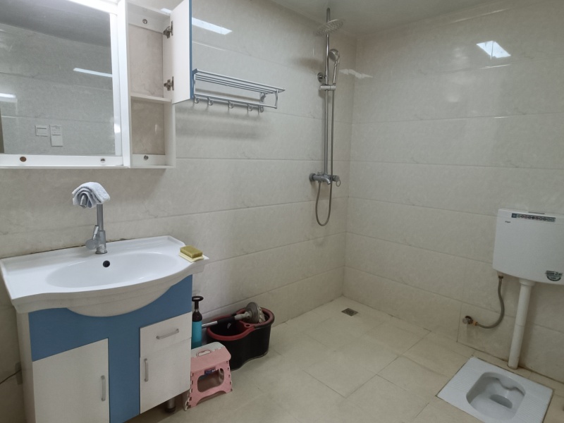 3室2廳2陽(yáng)臺(tái) 未名城A3衛(wèi)生間