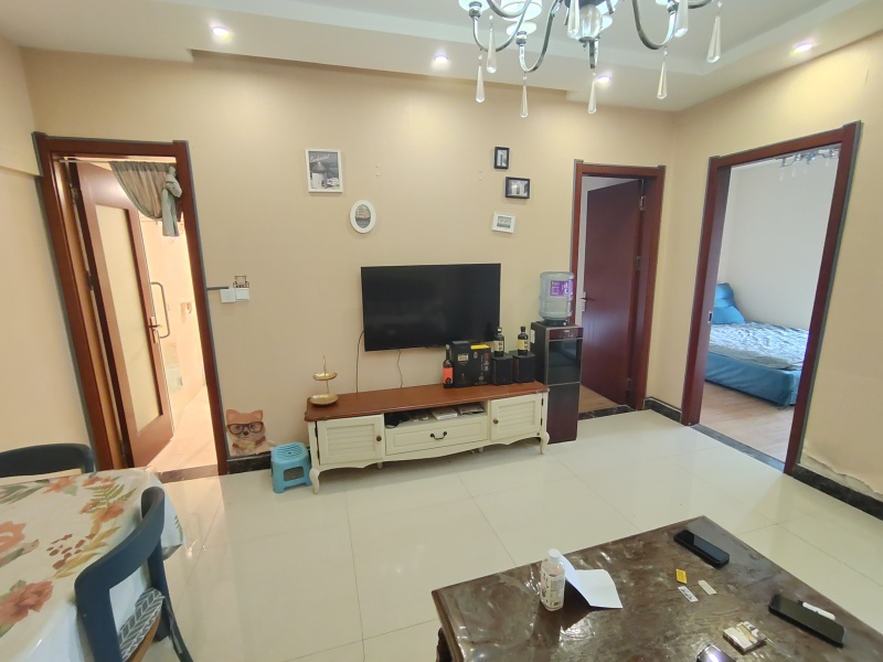 2室2廳1陽臺 鑫世界客廳