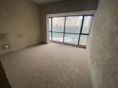 4室2廳3陽臺 山水潤城臥室