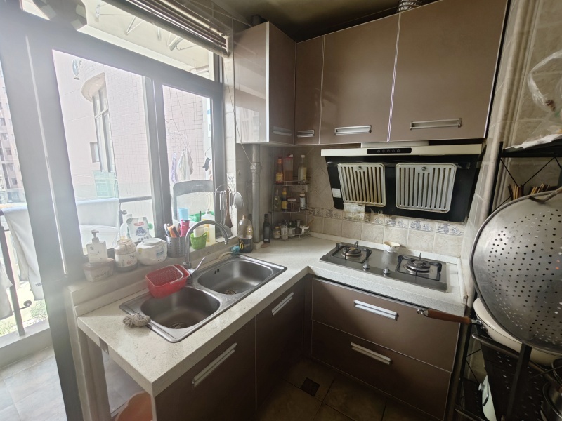 3室2廳2陽臺 和諧世紀廚房