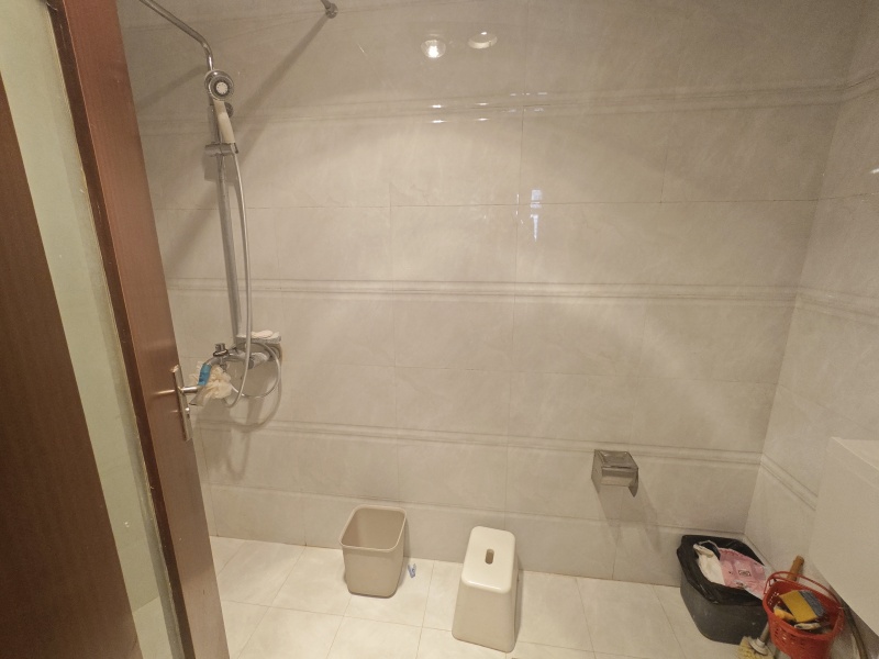 3室2廳2陽臺 和諧世紀衛(wèi)生間