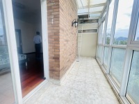 4室2廳4陽(yáng)臺(tái) 滇池衛(wèi)城藍(lán)溪?jiǎng)e墅客廳