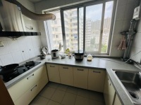 3室2廳1陽(yáng)臺(tái) 金牛小區(qū)廚房