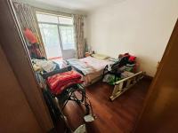 4室2廳3陽臺(tái) 東華小區(qū)臥室