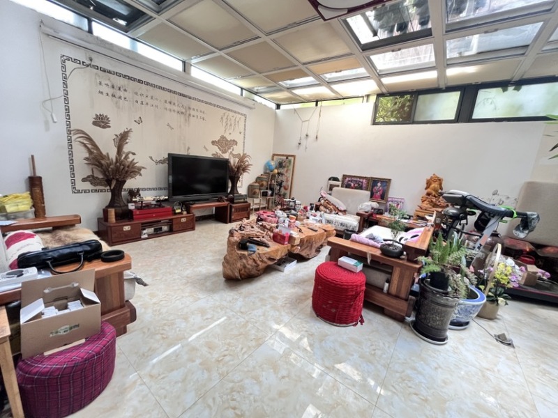 5室2廳4陽臺 龍湖水晶酈城客廳