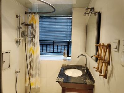 3室2廳1陽(yáng)臺(tái) 東方上城