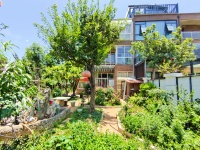 4室2廳4陽(yáng)臺(tái) 滇池衛(wèi)城藍(lán)溪?jiǎng)e墅客廳