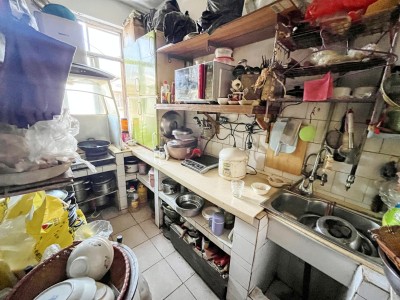 2室2廳1陽臺 鑫苑小區(qū)廚房