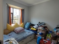 3室2廳2陽臺(tái) 山水融城客廳