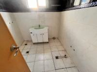 5室2廳4陽(yáng)臺(tái) 巡津新村10號(hào)衛(wèi)生間