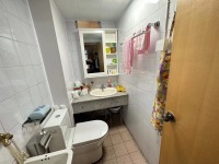 4室2廳2陽臺 貴研小區(qū)衛(wèi)生間