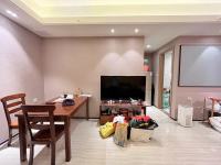 2室2廳1陽(yáng)臺(tái) 恒大云報(bào)華府公寓客廳