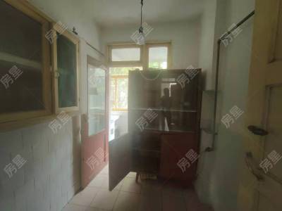 2室2廳1陽臺(tái) 云大東二院家屬區(qū)客廳