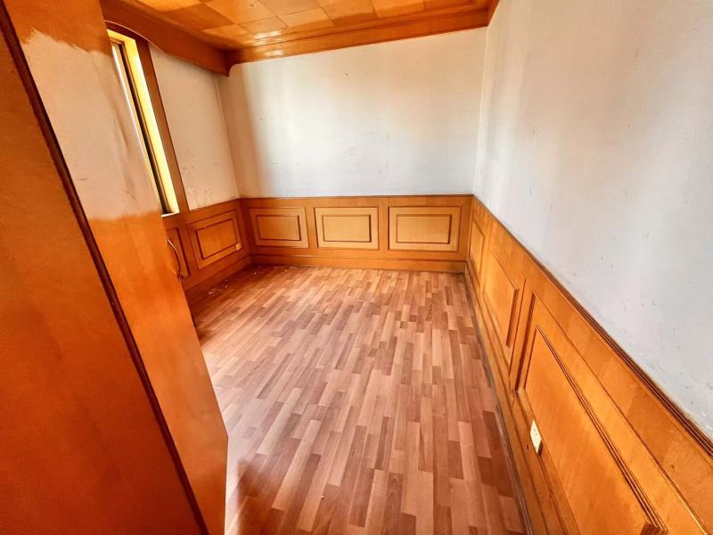 5室2廳4陽(yáng)臺(tái) 巡津新村10號(hào)臥室