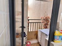 4室2廳2陽臺(tái) 萬宏國(guó)際一期陽臺(tái)