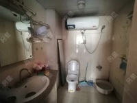 2室2廳1陽臺(tái) 東康花園西區(qū)衛(wèi)生間