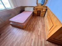 5室2廳4陽(yáng)臺(tái) 巡津新村10號(hào)臥室