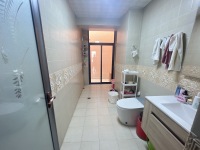 5室2廳4陽臺 滇池衛(wèi)城鹿港A區(qū)別墅衛(wèi)生間