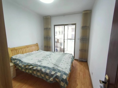 3室2廳1陽(yáng)臺(tái) 金馬悅城