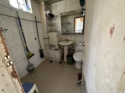 3室2廳1陽(yáng)臺(tái) 機(jī)電一區(qū)