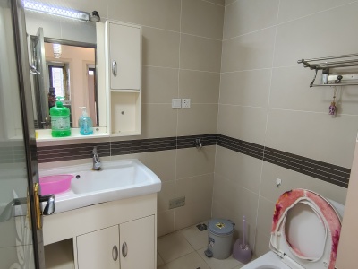 2室3廳1陽(yáng)臺(tái) 金域緹香