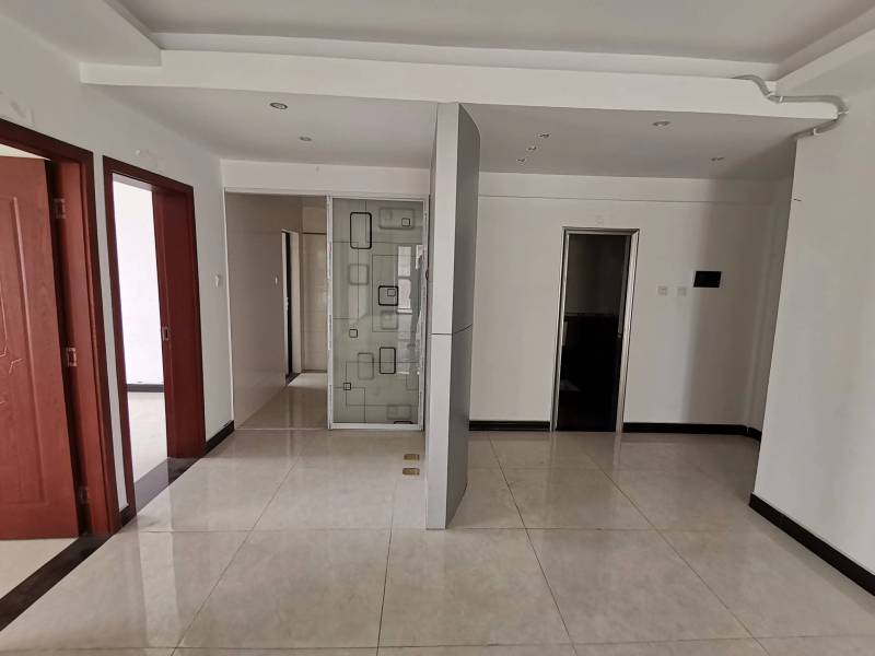 3室2廳1陽(yáng)臺(tái) 金泰國(guó)際一期餐廳