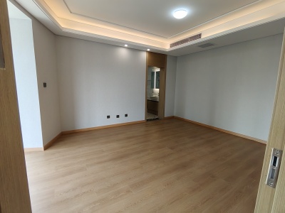 3室2廳2陽(yáng)臺(tái) 江東永和府