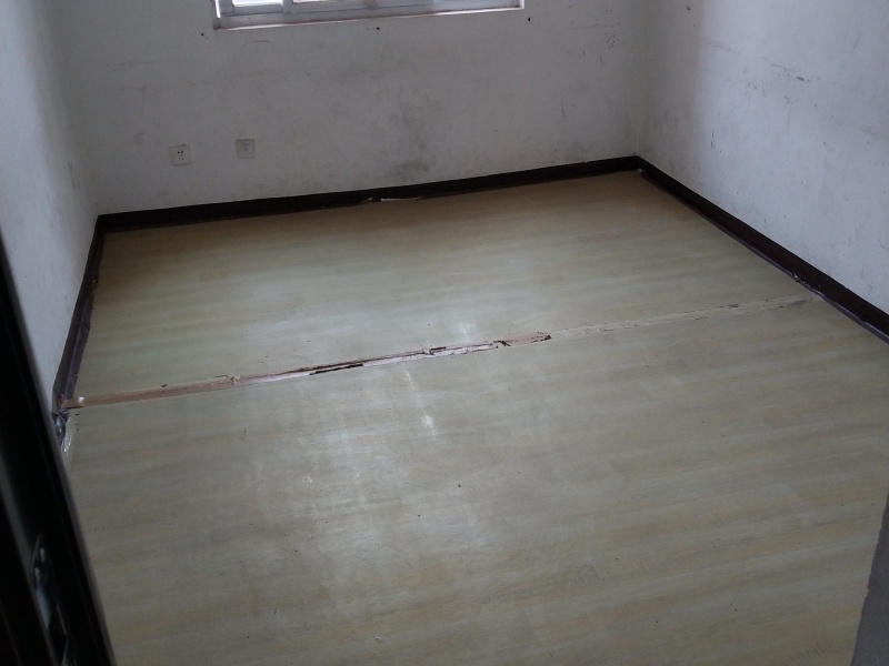 4室2廳3陽臺 ?？禍厝▓@臥室