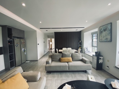 2室1廳1陽臺(tái) 紅星國(guó)際檀宮