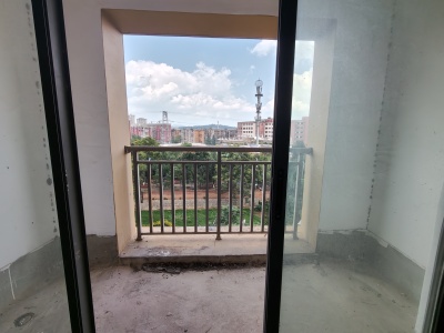 3室2廳 溪畔麗景