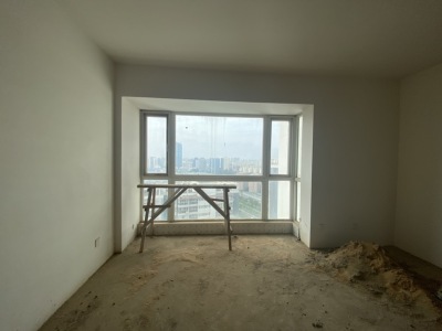 4室2廳2陽臺 金江小區(qū)云苑陽臺