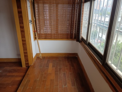 2室2廳1陽臺(tái) 尚義街203號(hào)(市設(shè)計(jì)院)
