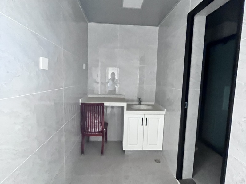 3室2廳 環(huán)衛(wèi)小區(qū)衛(wèi)生間