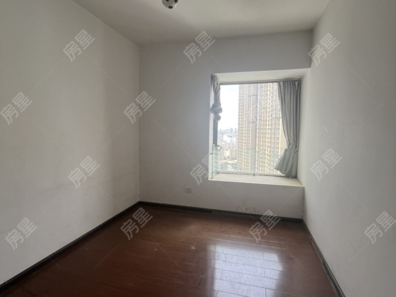 4室2廳2陽臺 云南映象C區(qū)客廳