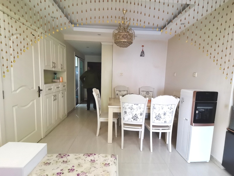 3室2廳1陽臺 經(jīng)典雙城二、三期餐廳