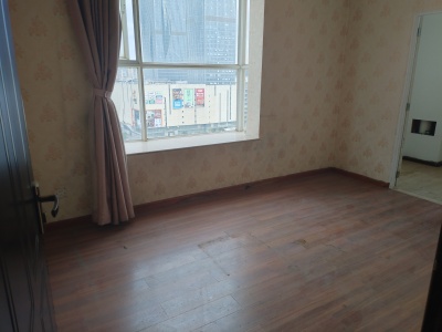 3室2廳1陽(yáng)臺(tái) 金帝富士商住樓