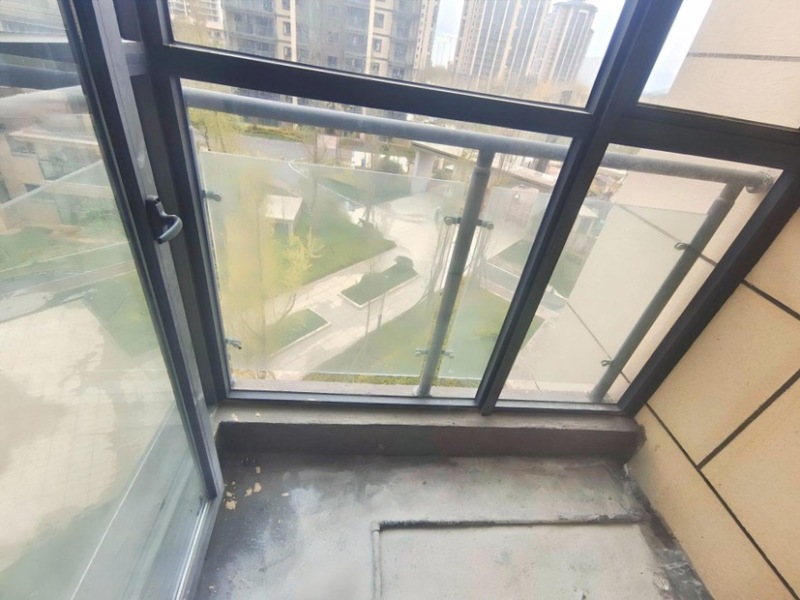 中建龙熙壹号三期阳台