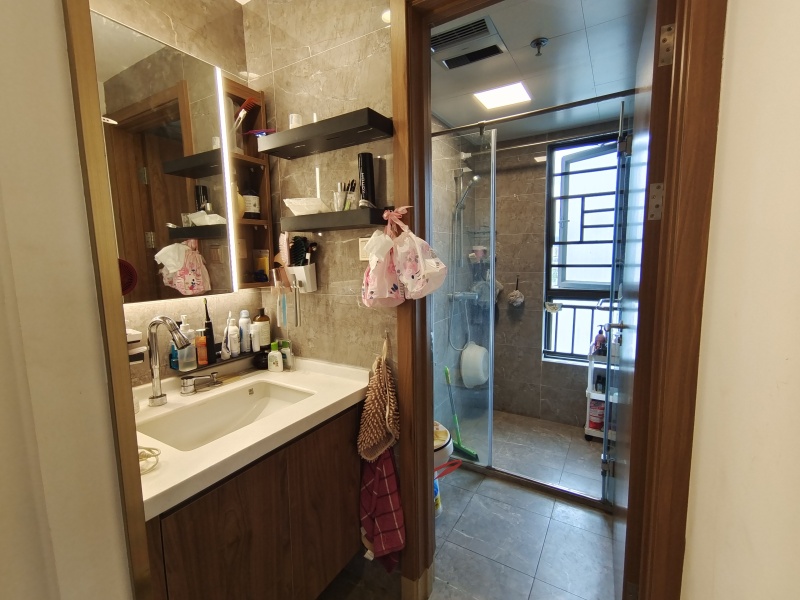 4室2廳2陽臺(tái) 俊發(fā)城茉莉苑衛(wèi)生間