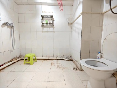 4室2廳1陽臺 86街公寓U2公寓衛(wèi)生間