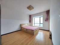 3室2廳 潤(rùn)城一區(qū)臥室