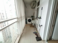 4室2廳2陽臺(tái) 湖畔之夢(mèng)客廳